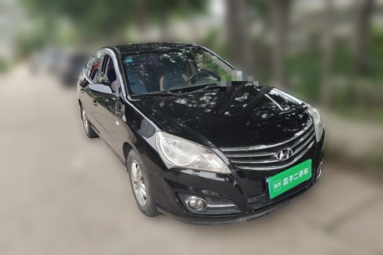 Used Hyundai Celesta 2011 1.6L Manual Comfort Edition Front Right 45 Deg