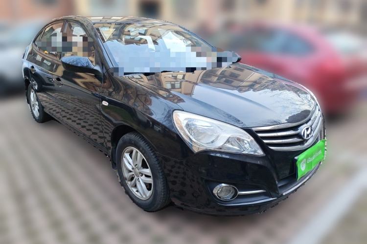 Used Hyundai Celesta 2011 1.6L Manual Comfort Edition Front Right 45 Deg