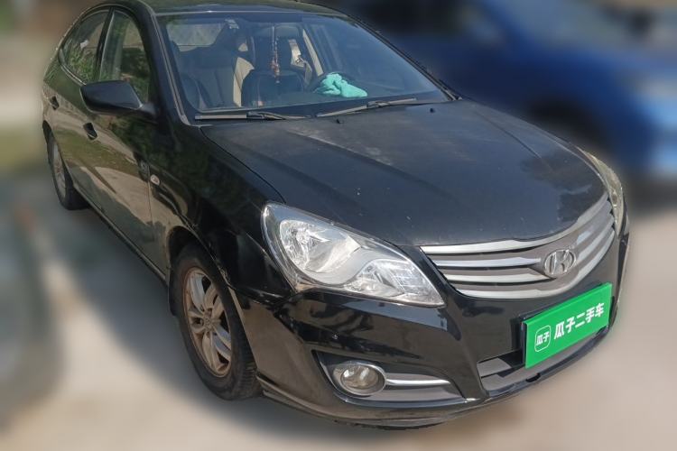 Used Hyundai Celesta 2011 1.6L Manual Comfort Edition Front Right 45 Deg