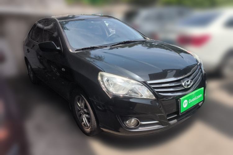 Used Hyundai Celesta 2011 1.6L Manual Comfort Edition Front Right 45 Deg