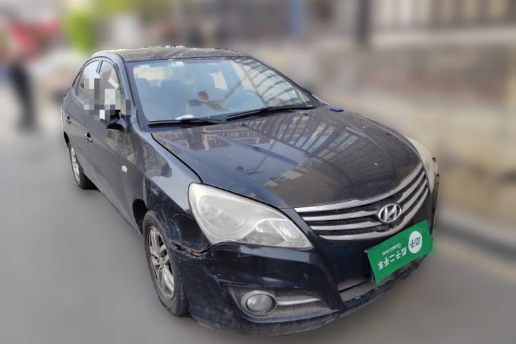 Used Hyundai Celesta 2011 1.6L Manual Comfort Edition Front Right 45 Deg