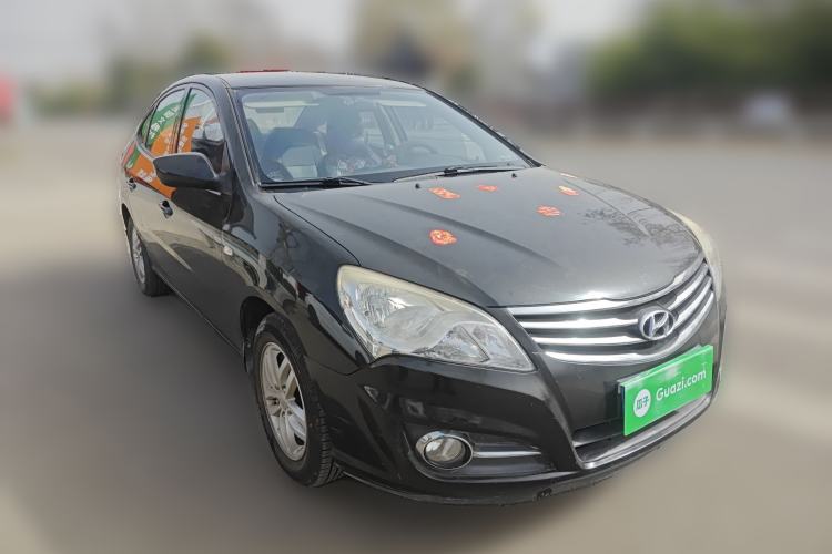 Used Hyundai Celesta 2011 1.6L Manual Comfort Edition Front Right 45 Deg