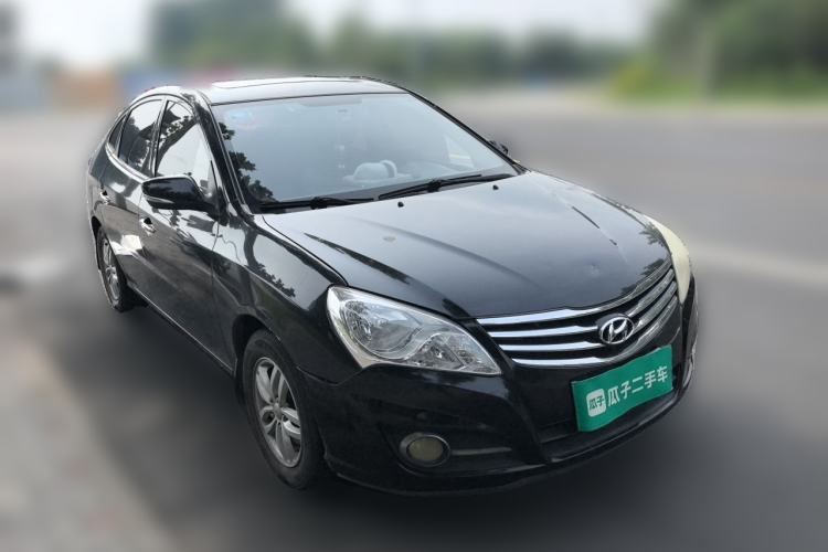 Used Hyundai Celesta 2011 1.6L Manual Luxury Model Front Right 45 Deg