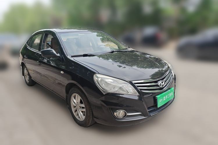 Used Hyundai Celesta 2011 1.6L Manual Comfort Edition Front Right 45 Deg