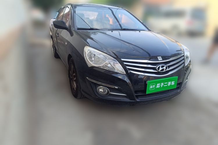 Used Hyundai Celesta 2011 1.6L Manual Comfort Edition Front Right 45 Deg