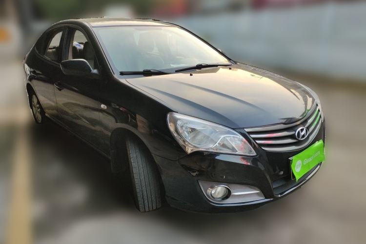 Used Hyundai Celesta 2011 1.6L Automatic Comfort Edition Front Right 45 Deg