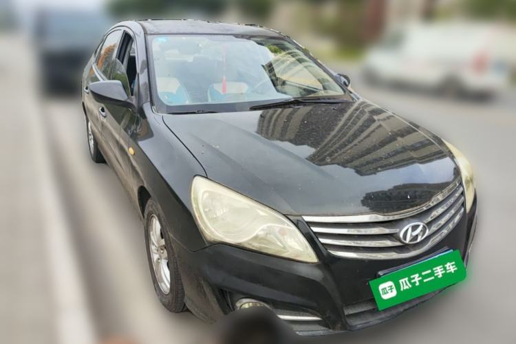 Used Hyundai Celesta 2011 1.6L Manual Comfort Edition Front Right 45 Deg