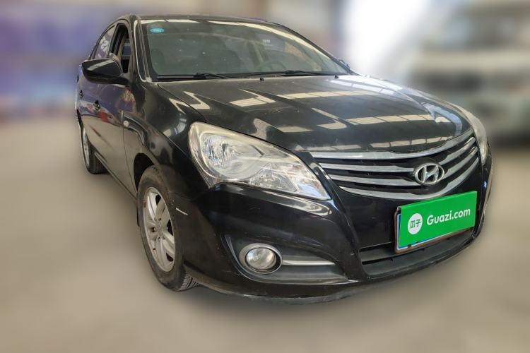 Used Hyundai Celesta 2011 1.6L Manual Comfort Edition Front Right 45 Deg