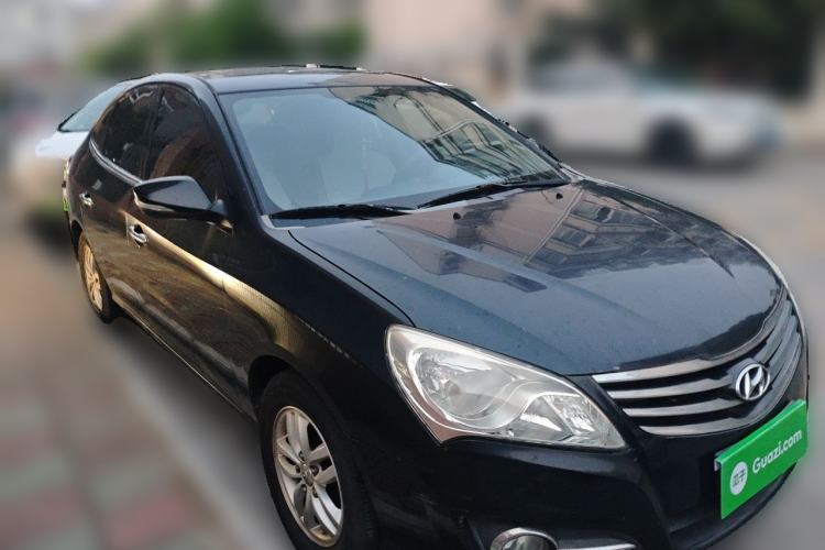 Used Hyundai Celesta 2011 1.6L Manual Luxury Model Front Right 45 Deg