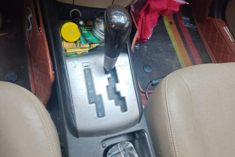 Used Hyundai Celesta 2011 1.6L Automatic Luxury Version Gear Lever