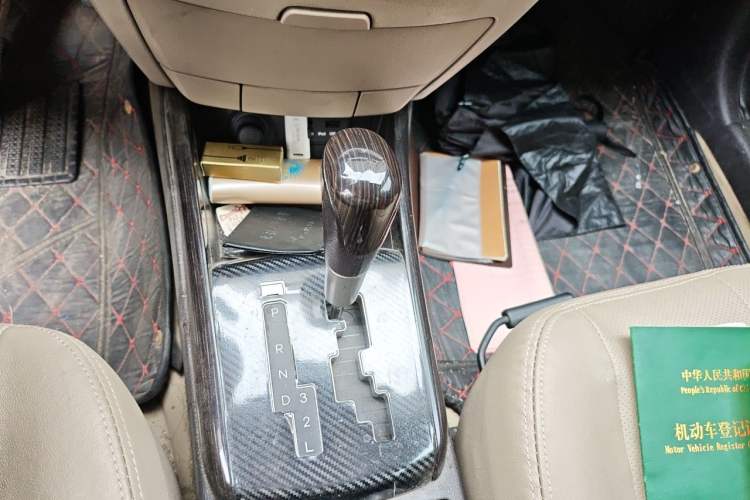 Used Hyundai Celesta 2011 1.6L Automatic Luxury Version Gear Lever