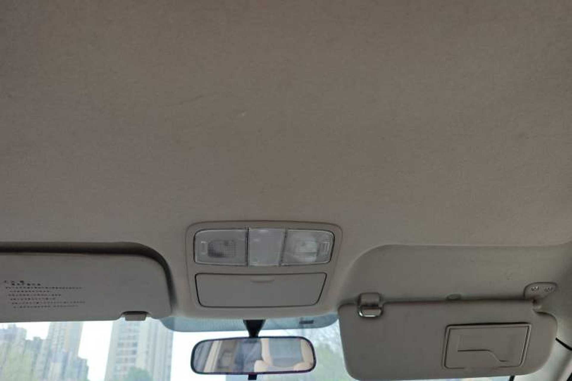Used Hyundai Celesta 2011 1.6L Automatic Comfort Edition Headliner