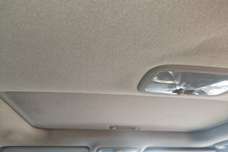 Used Hyundai Celesta 2011 1.6L Automatic Luxury Version Headliner