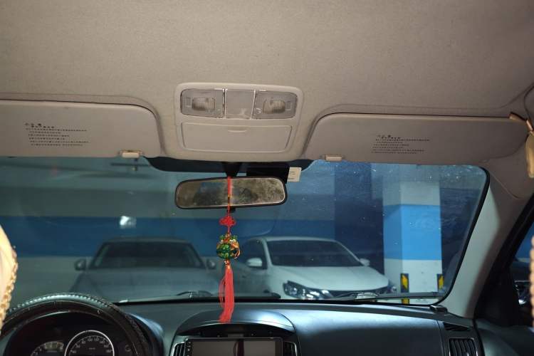 Used Hyundai Celesta 2011 1.6L Automatic Comfort Edition Headliner