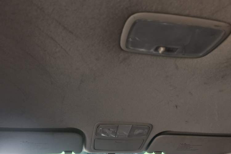 Used Hyundai Celesta 2011 1.6L Automatic Comfort Edition Headliner