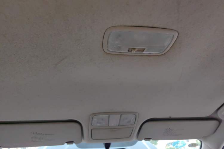 Used Hyundai Celesta 2011 1.6L Automatic Comfort Edition Headliner