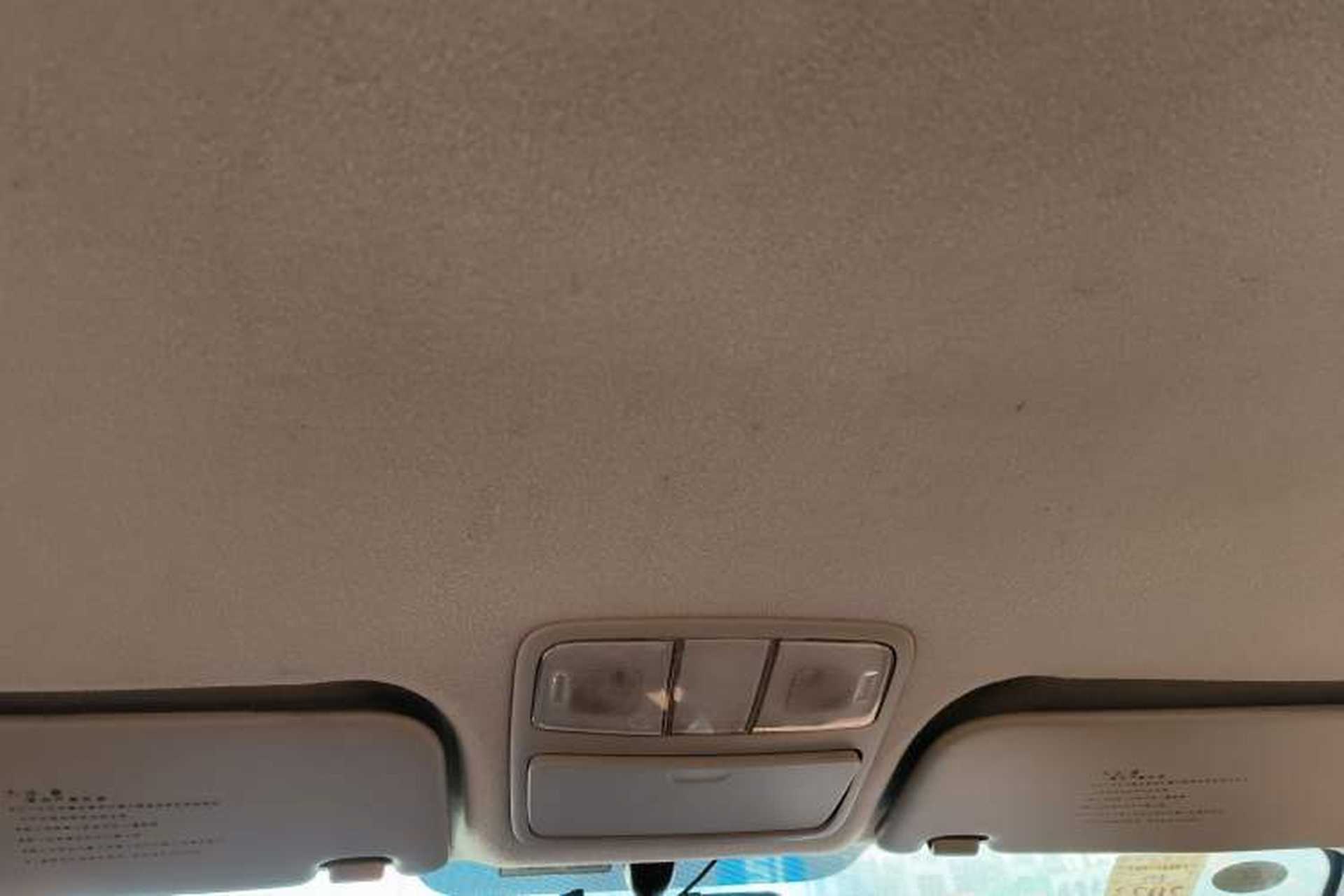 Used Hyundai Celesta 2011 1.6L Manual Comfort Edition Headliner