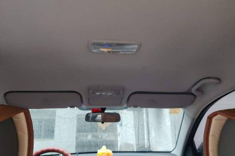Used Hyundai Celesta 2011 1.6L Manual Comfort Edition Headliner