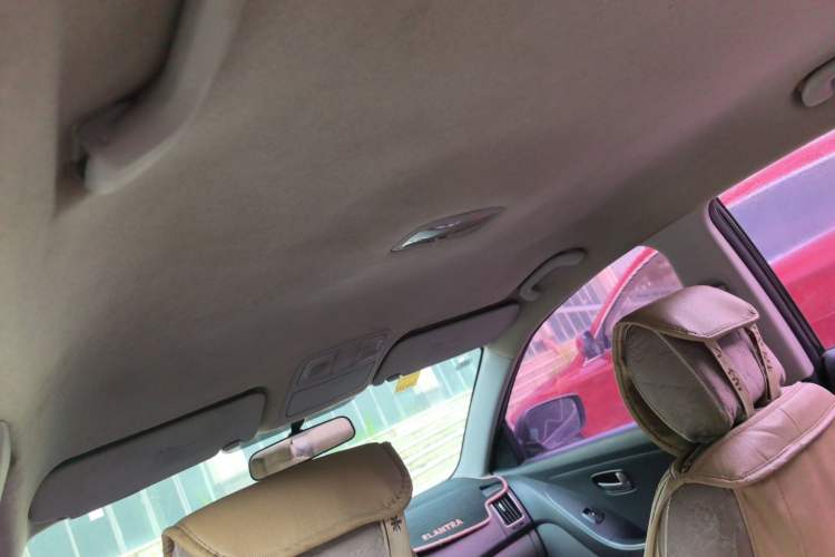 Used Hyundai Celesta 2011 1.6L Manual Comfort Edition Headliner