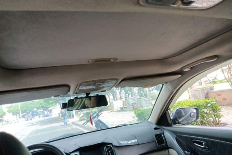Used Hyundai Celesta 2011 1.6L Automatic Luxury Version Headliner