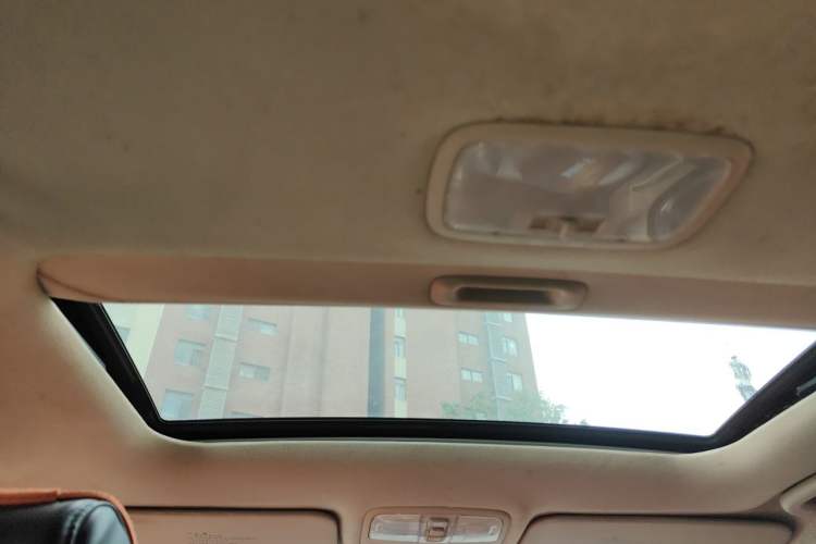 Used Hyundai Celesta 2011 1.6L Manual Luxury Model Headliner