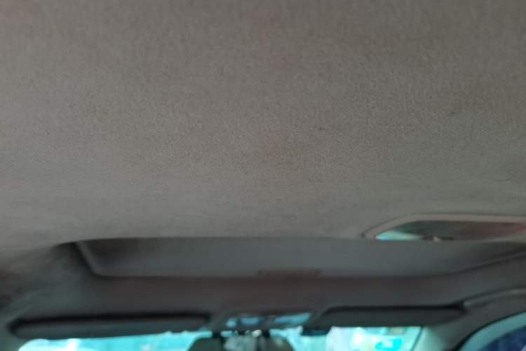 Used Hyundai Celesta 2011 1.6L Manual Luxury Model Headliner