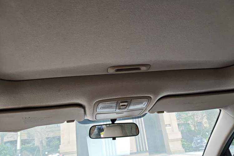 Used Hyundai Celesta 2011 1.6L Automatic Luxury Version Headliner