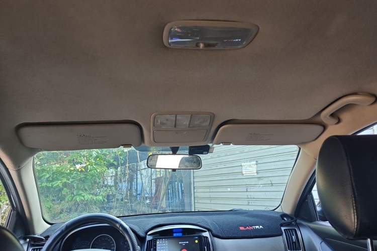 Used Hyundai Celesta 2011 1.6L Manual Comfort Edition Headliner