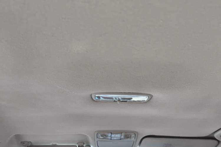Used Hyundai Celesta 2011 1.6L Manual Comfort Edition Headliner