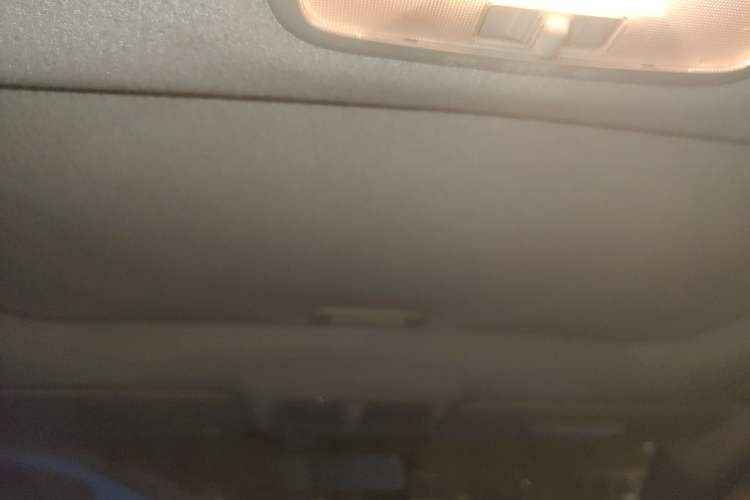 Used Hyundai Celesta 2011 1.6L Automatic Luxury Version Headliner