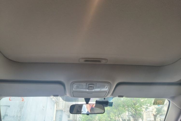 Used Hyundai Celesta 2011 1.6L Automatic Luxury Version Headliner