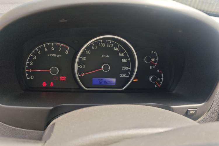 Used Hyundai Celesta 2011 1.6L Manual Comfort Edition Instrument Cluster