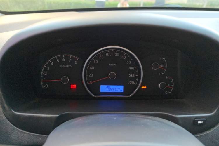 Used Hyundai Celesta 2011 1.6L Manual Comfort Edition Instrument Cluster