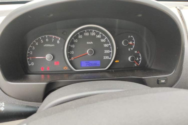 Used Hyundai Celesta 2011 1.6L Automatic Comfort Edition Instrument Cluster