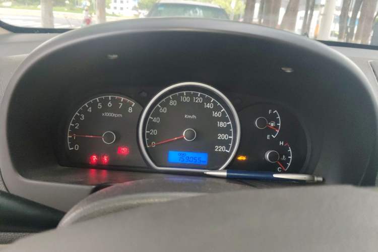 Used Hyundai Celesta 2011 1.6L Manual Comfort Edition Instrument Cluster