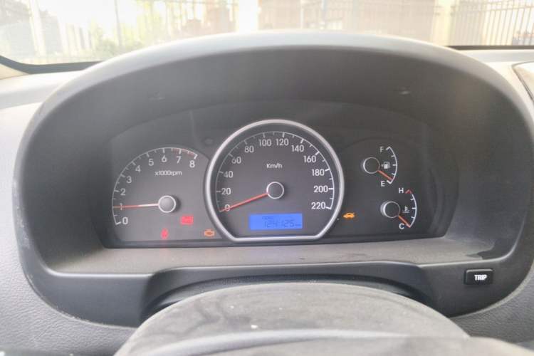 Used Hyundai Celesta 2011 1.6L Manual Comfort Edition Instrument Cluster