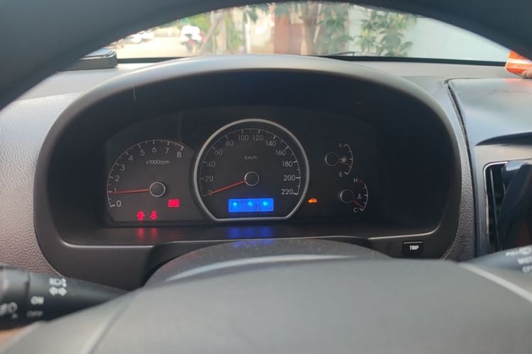 Used Hyundai Celesta 2011 1.6L Automatic Comfort Edition Instrument Cluster