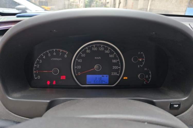 Used Hyundai Celesta 2011 1.6L Manual Luxury Model Instrument Cluster