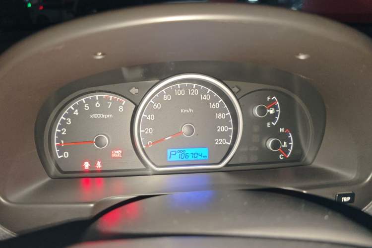 Used Hyundai Celesta 2011 1.6L Automatic Comfort Edition Instrument Cluster