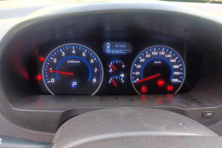 Used Hyundai Celesta 2011 1.6L Automatic Luxury Version Instrument Cluster