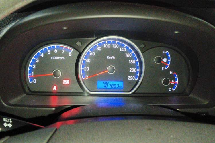Used Hyundai Celesta 2011 1.6L Manual Comfort Edition Instrument Cluster