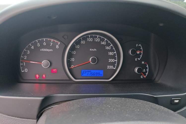 Used Hyundai Celesta 2011 1.6L Automatic Comfort Edition Instrument Cluster