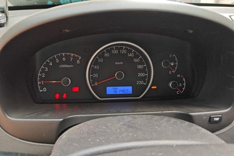 Used Hyundai Celesta 2011 1.6L Manual Comfort Edition Instrument Cluster