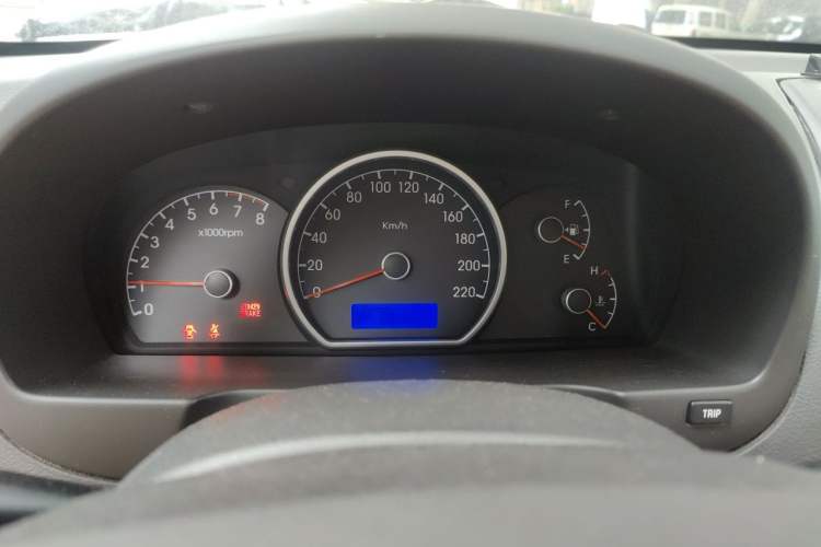 Used Hyundai Celesta 2011 1.6L Automatic Comfort Edition Instrument Cluster