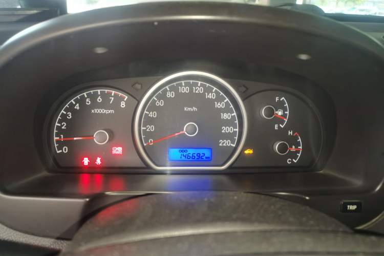 Used Hyundai Celesta 2011 1.6L Manual Comfort Edition Instrument Cluster