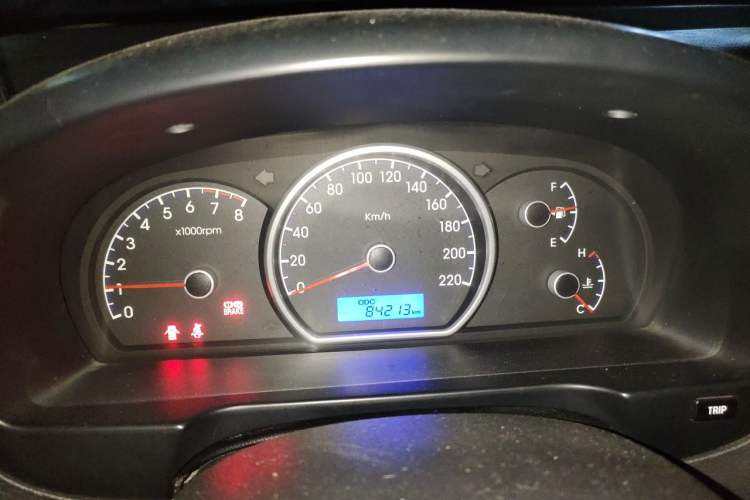 Used Hyundai Celesta 2011 1.6L Manual Comfort Edition Instrument Cluster