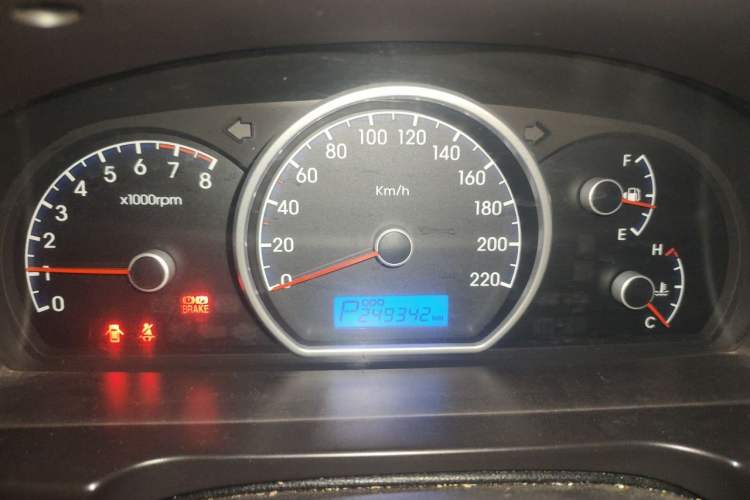 Used Hyundai Celesta 2011 1.6L Automatic Comfort Edition Instrument Cluster