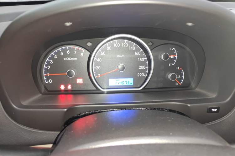 Used Hyundai Celesta 2011 1.6L Manual Comfort Edition Instrument Cluster
