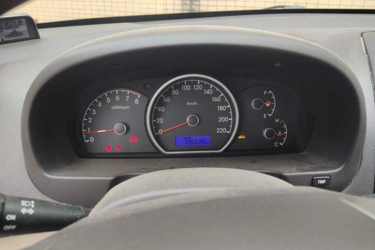 Used Hyundai Celesta 2011 1.6L Manual Comfort Edition Instrument Cluster