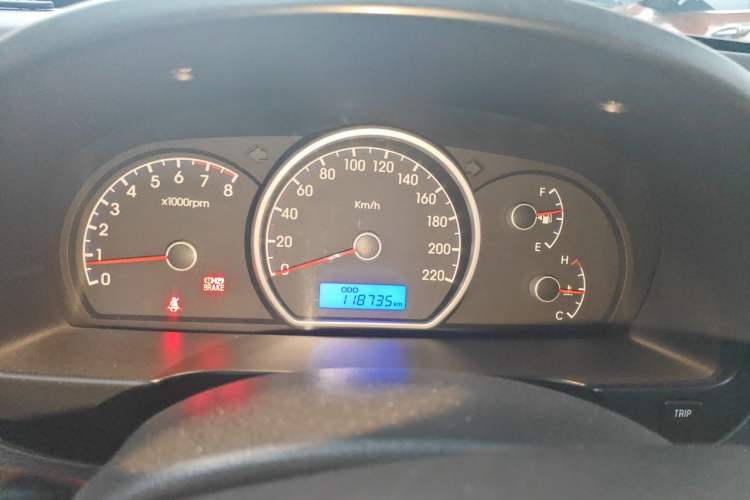 Used Hyundai Celesta 2011 1.6L Manual Comfort Edition Instrument Cluster